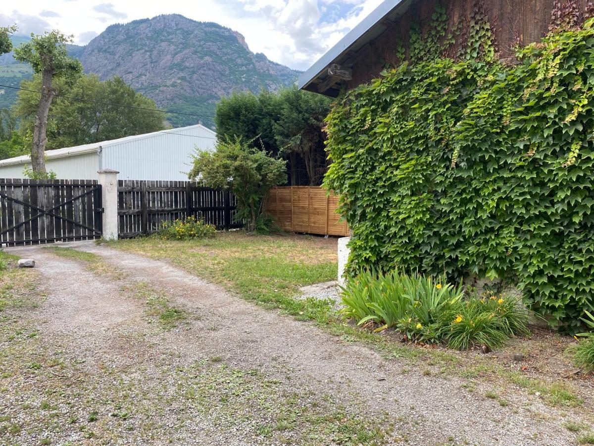 Villa Black Rok Saint-Jean-de-Maurienne Ngoại thất bức ảnh